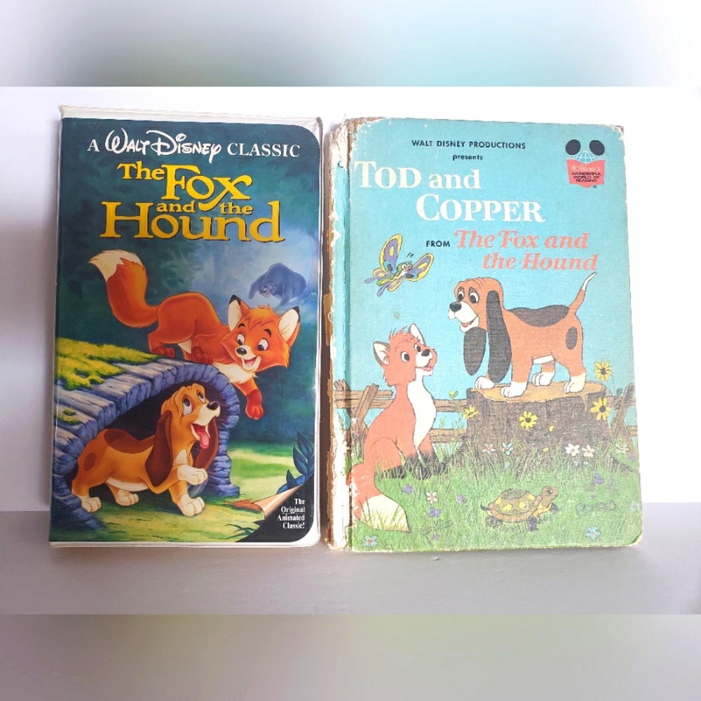 Disney The Fox & The Hound Original VHS Plus Todd & Copper Hardback Book!!!!!